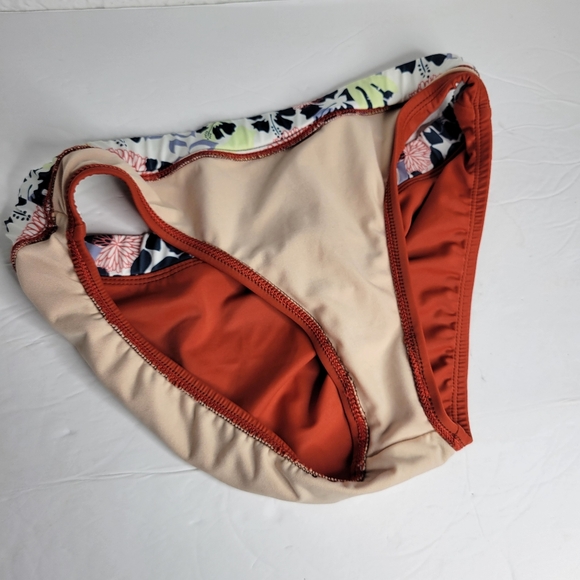 Melika Rust Orange Bikini Swim Bottoms  Size Medium White Black Waistband - Picture 5 of 8